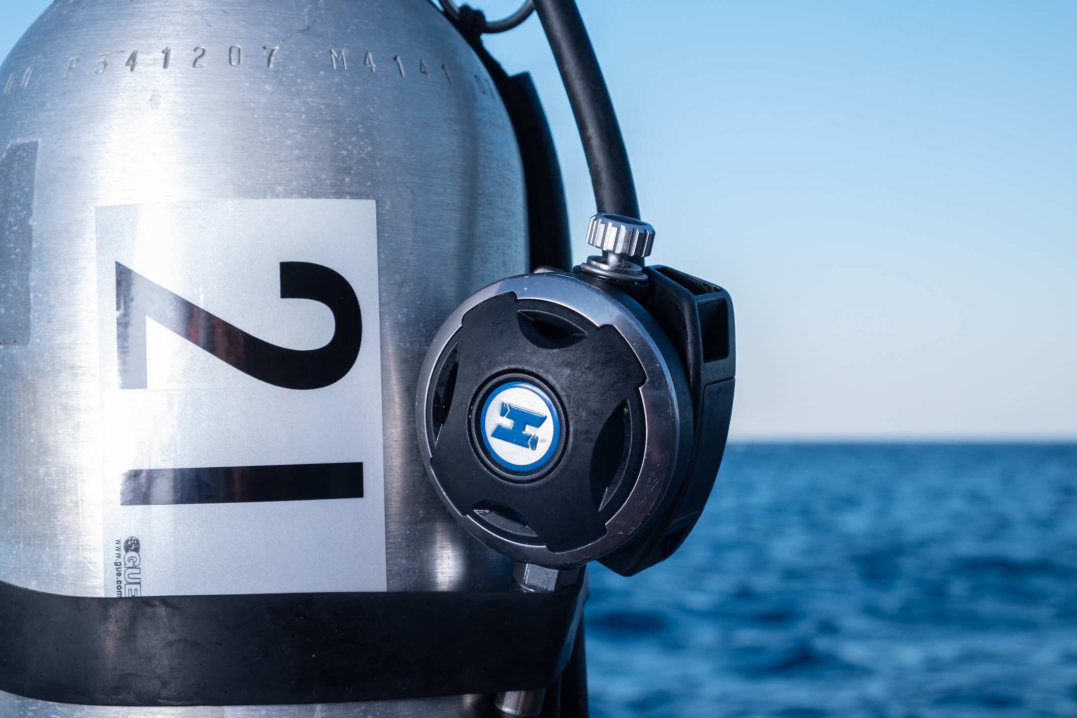 Mars Scuba equipment on the bench (photo: Julian Mühlenhaus)